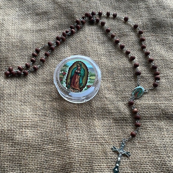 Virgin Mary catholic rosary wood smells roses scented New in box - Picture 1 of 4